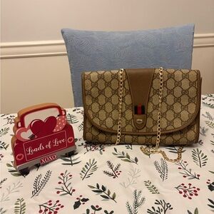 AUTHENTIC GUCCI Crossbody bag purse tote handbag clutch bag vintage gg